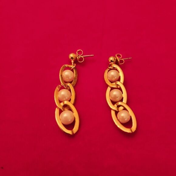 Avon Vintage Signed Gold Plated Pearl Dangle Earrings - Picture 1 of 2